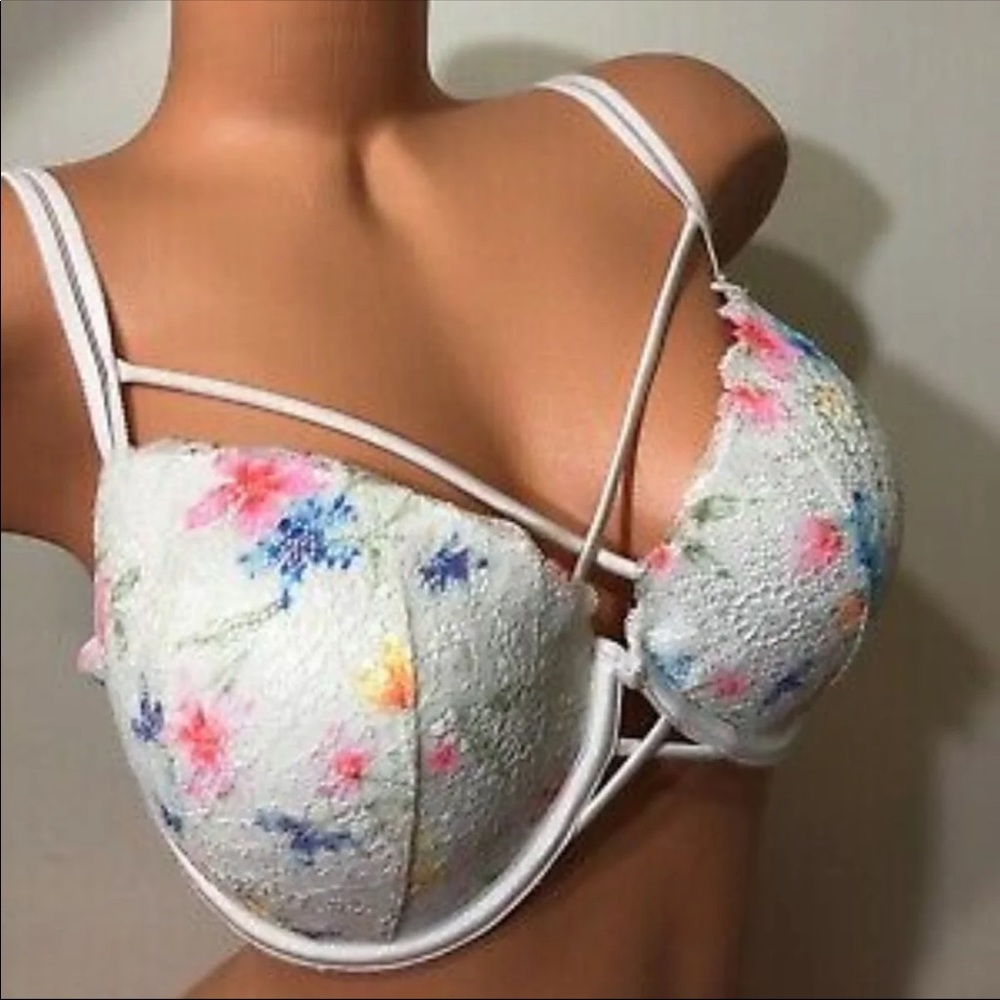 Vs Pink date strappy push up bra size 34